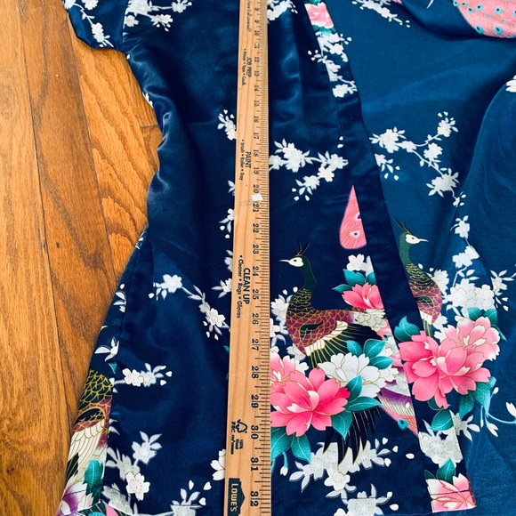 Kimono robe with birds - Picture 7 of 7